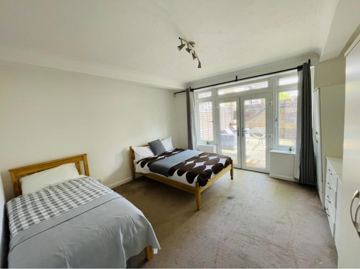 Habitación en casa particular Up To 3 People, In A Share House With Private Garden Access *